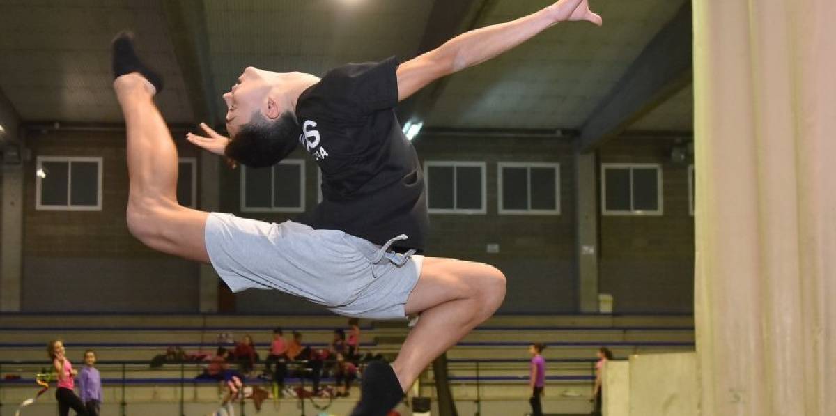 Las mazas de gimnasia rítmica, una de las disciplinas más difíciles de  dominar