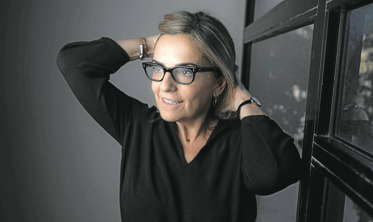 Natàlia Romaní, ‘nom de plume’ de Natàlia Rodríguez, en el ‘Diari’, del que es directora. Foto: Àngel Ullate