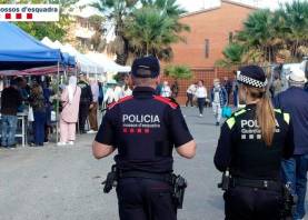 Un momento del plan de acción conjunto llevado a cabo entre Mossos y Guàrdia Urbana en noviembre en Sant Salvador. Cedida