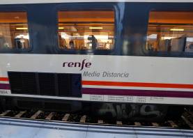 Imagen de archivo de un tren de Rodalies. Foto: Pere Ferré / DT