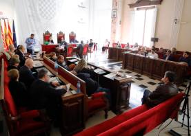 El gobierno del PSC logró el año pasado aprobar las ordenanzas fiscales y el presupuesto con una amplia mayoría del pleno. Foto: Pere Ferré