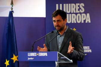 El candidat de Junts a les eleccions europees, Toni Comín, en un acte de campanya sobre l’oficialitat del català a la UE. Foto: ACN