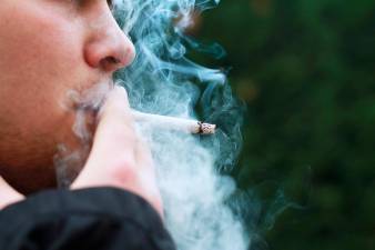 En 2023 continuaba fumando el 22,6% de la población de 15 años y más. Foto: Pixabay