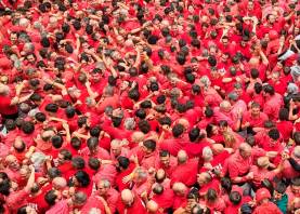 La Colla Joves dels Xiquets de Valls celebrant el castell de 10. Foto: Àngel Ullate