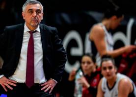 El exseleccionador de categorías inferiores de baloncesto femenino, Mario López.