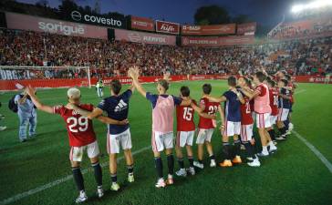 Jugadores del Nàstic celebran el triunfo ante el Ceuta (2-1). Foto: Pere Ferré