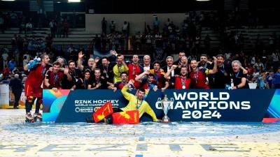 La selección española celebrando el título. Foto: RFEP