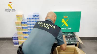 El uso de este tipo de productos falsificados, que no cumplen con los controles de calidad ni sanitarios establecidos, representa un grave riesgo para la salud. Foto: Guardia Civil