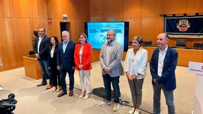 Este miércoles se ha realizado una reunión en el Ayuntamiento de Cambrils. Foto: M. C. G