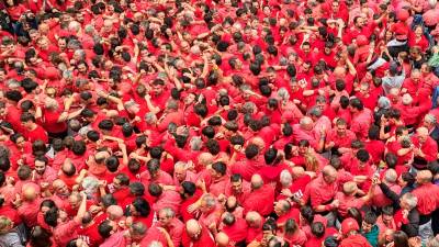 La Colla Joves dels Xiquets de Valls celebrant el castell de 10. Foto: Àngel Ullate