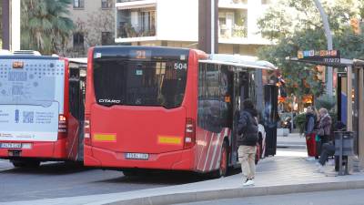 Los buses de la EMT se suman este lunes a la huelga del transporte. Foto: P.F. /DT