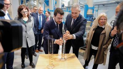 El president de la Generalitat encabezó una visita a las instalaciones nuevas de AITASA. Foto: Pere Ferré