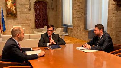 El conseller de Presidència, Albert Dalmau; el President Salvador Illa; y el alcalde de Tarragona, Rubén Viñuales, ayer. Foto: Octavi Saumell