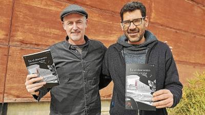 José Ángel Mañas y Jordi Ledesma, recientemente durante la presentación de ‘En el descuento’ en Cambrils. Foto: Alfredo González