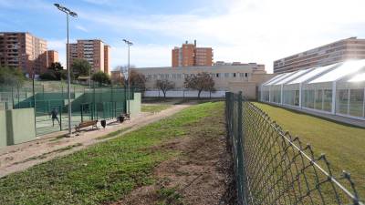 Imagen de la zona donde se ubicará el edificio de tres plantas del nuevo gimnasio. Foto: Pere Ferré