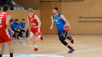 Artur Alaminós en un partido en su etapa en el CB Salou hace dos cursos atrás. Foto: Alba Mariné