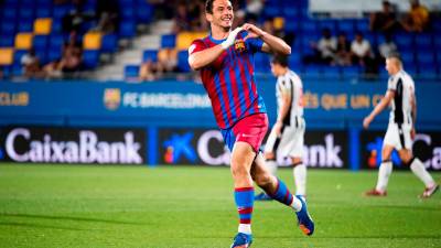 Ángel Rodado celebra un gol con el Barça B la pasada temporada. fc barcelona