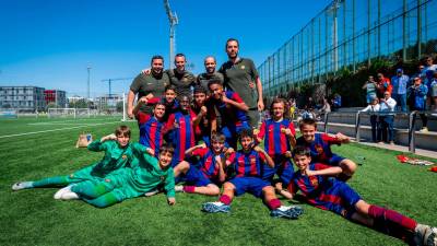 El equipo sub12 del Barça que se proclamó campeón de Liga 2023-24. foto: marc graupera/FC Barcelona