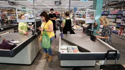 Algunos productos básicos de la cesta de la compra se han encarecido mucho. FOTO: PERE FERRÉ