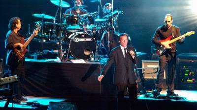 Julio Iglesias durante uno de sus conciertos en Tarragona, concretamente en la plaza de toros. Foto: Pere Ferré/DT