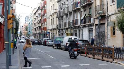 Los hechos ocurrieron en la calle Reial. Foto: Pere Ferré&gt;/DT