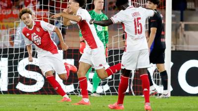 Akliouche celebra el primero gol del Mónaco frente al FC Barcelona. Foto: EFE