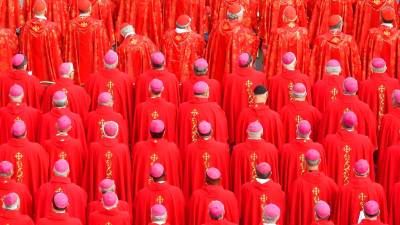 Cerca 100.000 personas se reunieron en la plaza de San Pedro. Foto: EFE