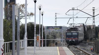 Salou sólo dispondrá de la estación de PortAventura, que actualmente no es más que un apeadero. Foto: DT