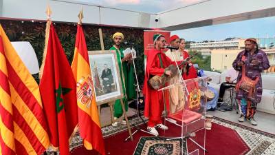 El consulado marroquí celebró con música el Día del Trono, en la terraza del Olympus Palace de Salou. Foto: alfredo gonzález