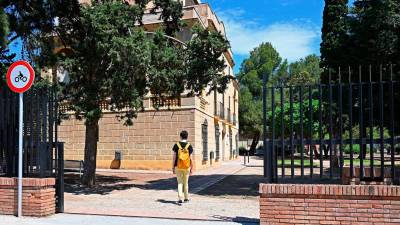 Les dones interessades a participar han d’estar inscrites com a demandants d’ocupació a l’OTG, tant si treballen com si estan desocupades. Foto: Alfredo González