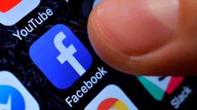 Tampoco consideran que las medidas de privacidad y seguridad que Facebook e Instagram tienen por defecto protejan suficientemente a los menores. Foto: EFE