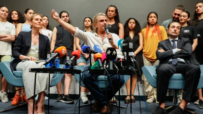 El compositor y productor teatral español Nacho Cano ofrece una rueda de prensa tras quedar en libertad provisional. Foto: EFE