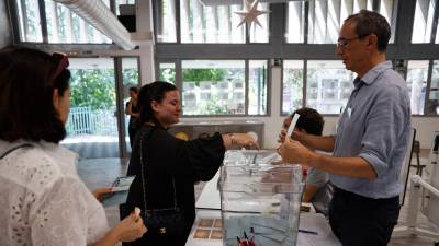 La elevada participación hasta ahora muestra el importante interés que los franceses otorgan a esta elección. Foto: EFE