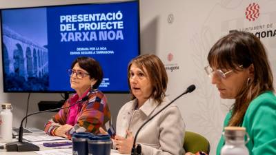 Montserrat García, Ceciia Mangini y Nuria Rios durante la presentación de la campaña. Foto: Joan Carles Borrachero