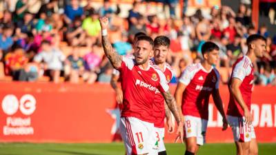 Marc Fernández celebra su primer gol de la temporada en el Nou Estadi. Foto: Marc Bosch