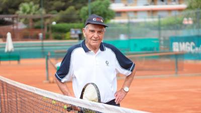 Leandro Campabadal posa para el Diari en el Club Tennis Tarragona. Foto: Alba Mariné