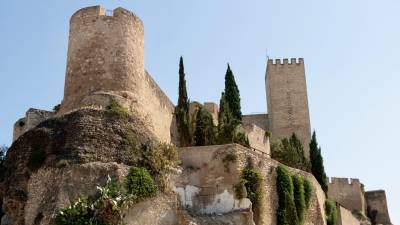El castell de la Suda presideix la ciutat de Tortosa. foto: Joan REvillas
