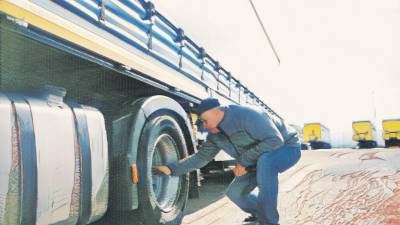 Cada año alrededor de 20.000 puestos de conductor de transporte profesional se quedan vacantes en España por falta de trabajadores. Foto: Getty Images