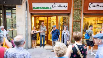 Visita a la Cistelleria Carbonell, en el Carrer de Jesús. foto: alba mariné