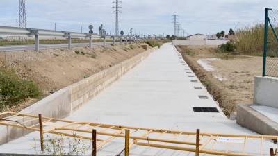 Les obres per construir el futur passeig del Carrilet van començar fa uns mesos Foto: J. Revillas