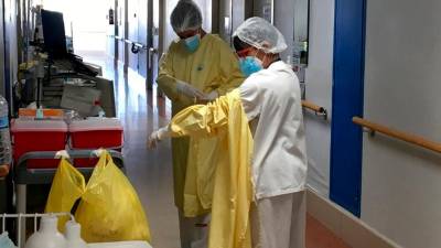 Seis personas se encuentran ingresadas en las unidades de cuidados intensivos (UCI) debido a esta enfermedad en Catalunya. Foto: SSIBE