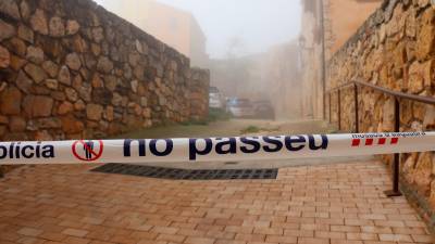 Los Mossos d’Esquadra registran la casa del presunto autor de la muerte de su pareja en la Morera de Montsant. Foto: ACN