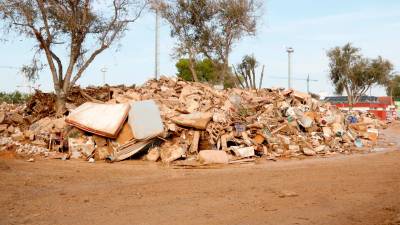 Espacio habilitado en Alfafar para verter los residuos. Foto: ACN