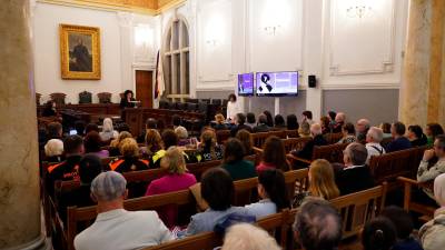 Reus ha celebrat l’acte institucional per commemorar el Dia Internacional per l’Erradicació de la Violència vers les Dones. Foto: Cedida