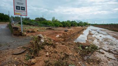 Efectes de la pluja torrencial la tardor del 2018 al terme d’Alcanar. Foto: Joan Revillas