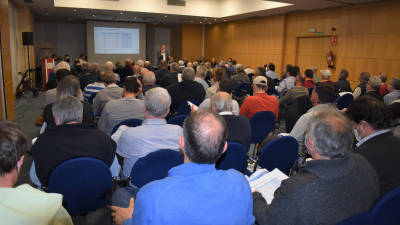 Un instante de la asamblea del Club Nàutic Cambrils. foto: cedida