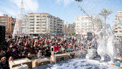 El escenario del Pinar de Perruquet acoge diferentes espectáculos a lo largo del día. Foto: Alba Mariné