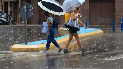 El pico del temporal llegará por la mañana. Foto: EFE