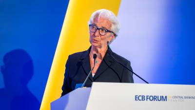 La presidenta del Banco Central Europeo (BCE), Christine Lagarde, en la clausura del foro anual que el organismo realiza en Sintra (Portugal), el pasado 3 de junio. FOTO: EFE