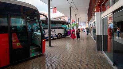 La tarjeta estará disponible a partir del 26 de septiembre en las taquillas de la estación de autobuses de Tarragona. Foto: Marc Bosch